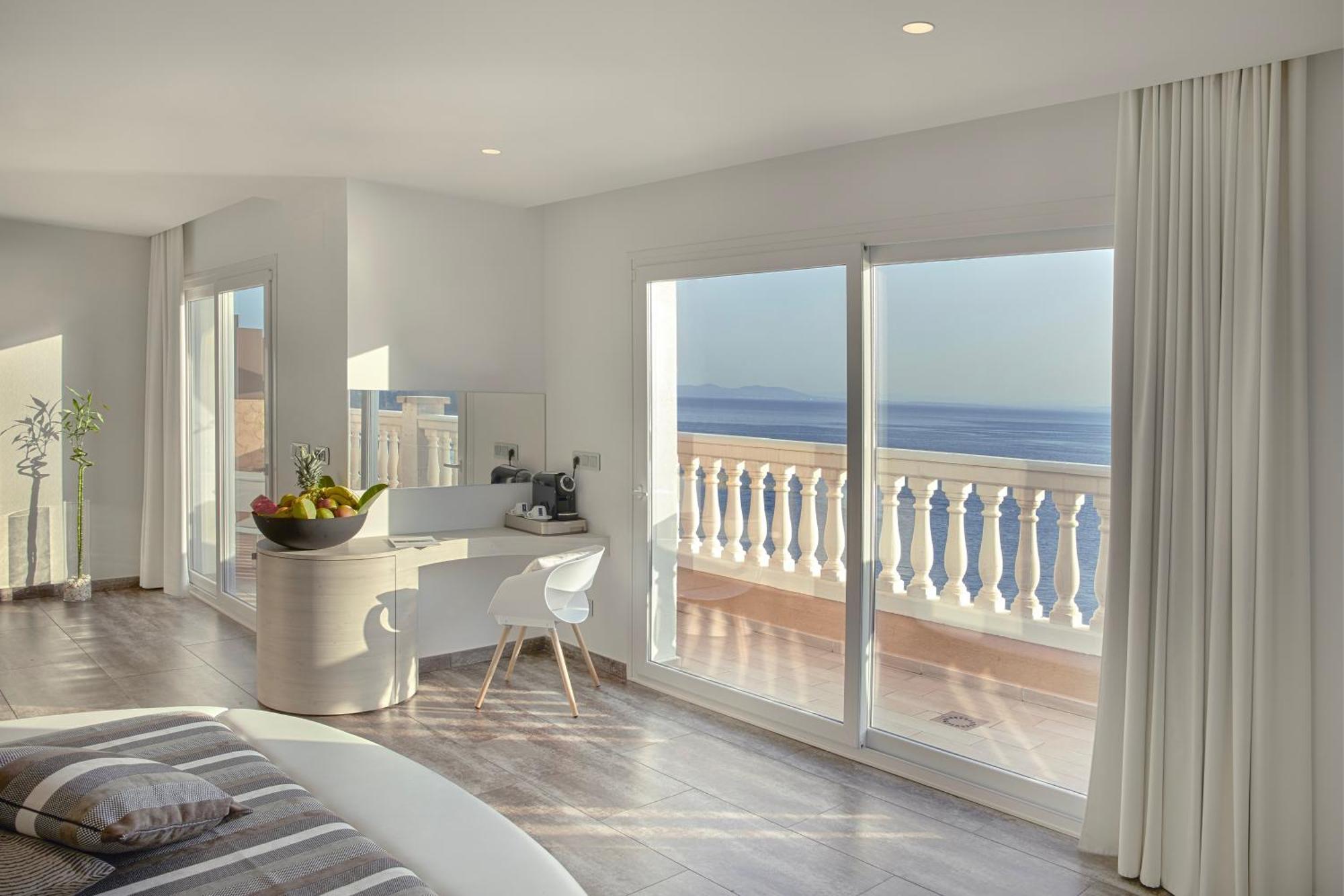 Hotel Vistabella Roses Rom bilde