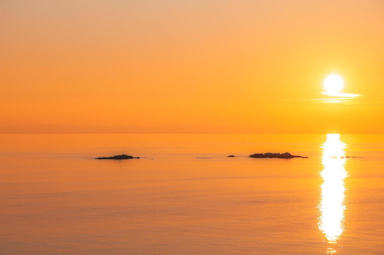 Hotel Vistabella Roses Eksteriør bilde